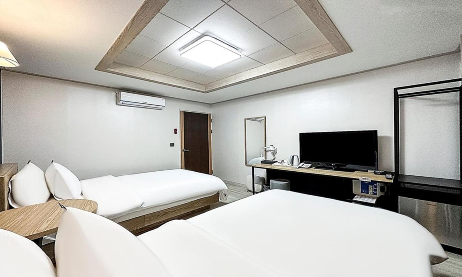 Gumi Time Hotel ภายนอก รูปภาพ