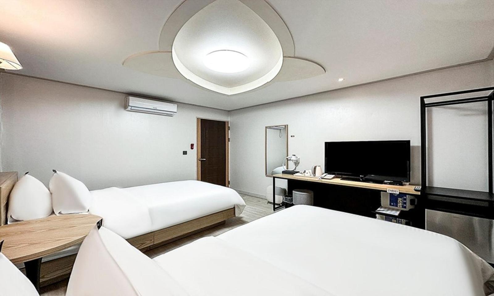 Gumi Time Hotel ภายนอก รูปภาพ