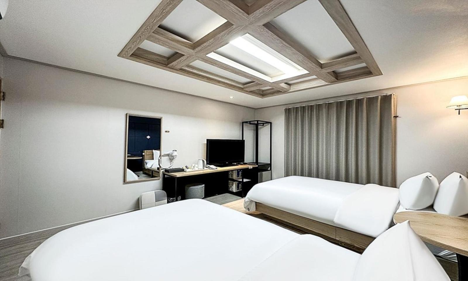 Gumi Time Hotel ภายนอก รูปภาพ