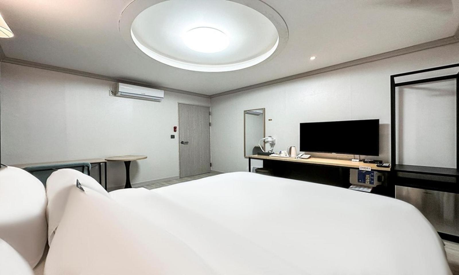 Gumi Time Hotel ภายนอก รูปภาพ
